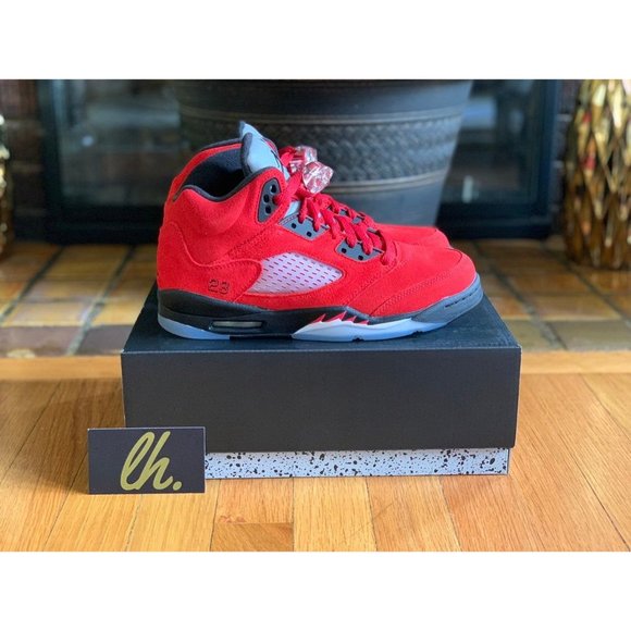 Size 5.5y Air Jordan Retro 5 "Raging Bulls" - Picture 3 of 5